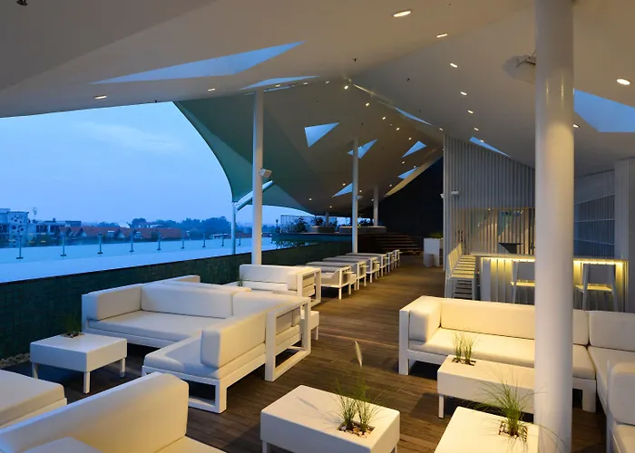 Ize By Lifestyleretreats 4* 塞米亚克