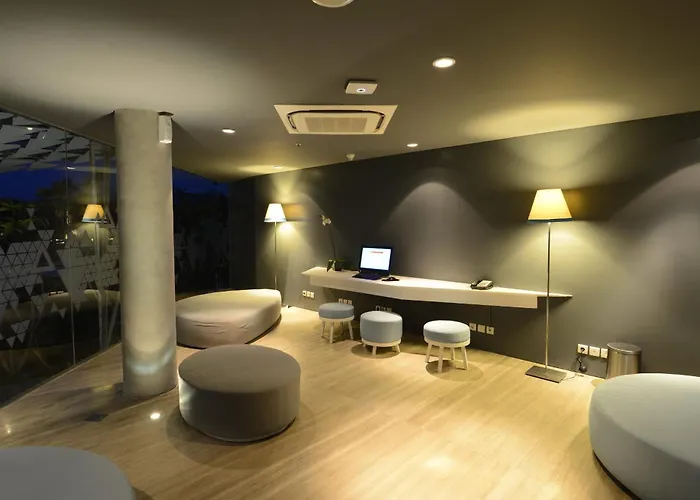Ize By Lifestyleretreats 4*